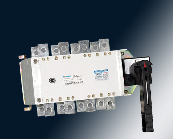 NMGLZ1-63A~3150A轉(zhuǎn)換隔離開(kāi)關(guān)（雙投開(kāi)關(guān)）上下組合運(yùn)用于兩條低壓電路切換或者兩個(gè)負(fù)載設(shè)備的轉(zhuǎn)換或安全隔離等?！?>
											NMGLZ1-63A~3150A轉(zhuǎn)換隔離開(kāi)關(guān)（雙投開(kāi)關(guān)）上下組合</a>
										</div>
										 
										<div   id=